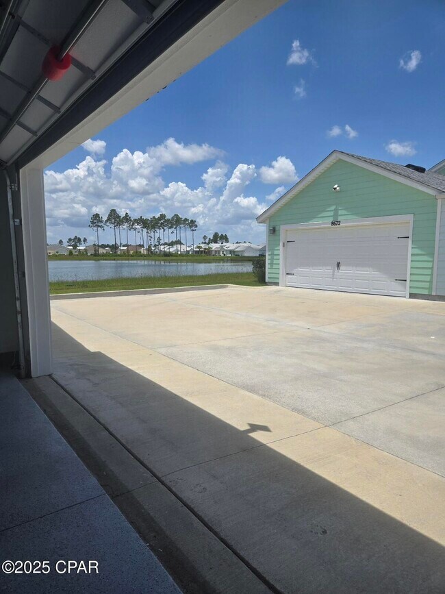 Building Photo - 8676 Coral Reef Wy
