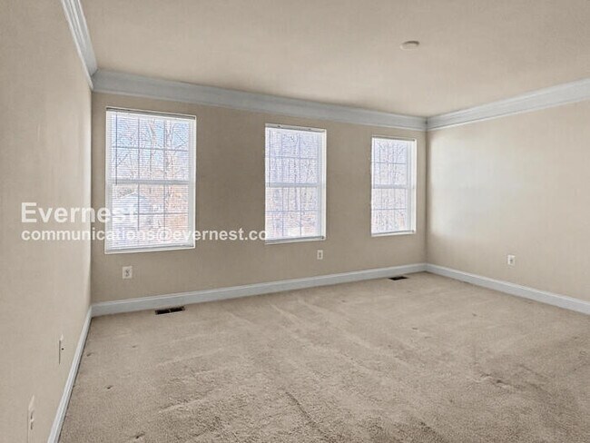 Building Photo - 2515 Hyacinth Ln