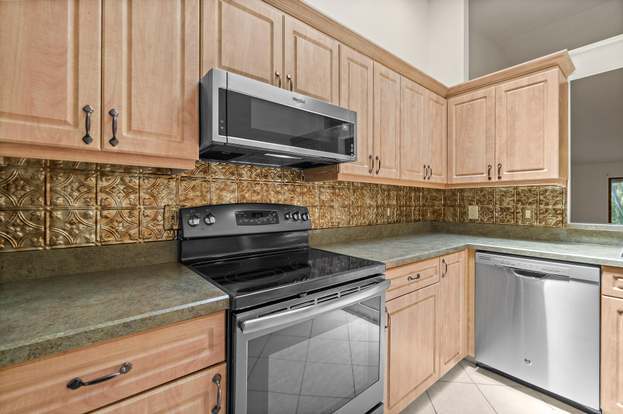 Building Photo - 604 Parkside Pl