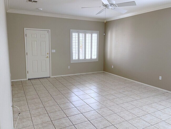Building Photo - Beautiful Single Story Home in Sun City Mc...