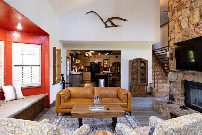 Building Photo - 1901 Harmon Hills Rd