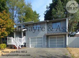 Building Photo - 386 - Beautiful Tri-level Home