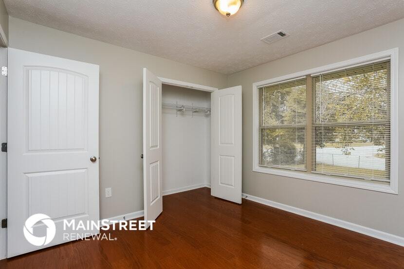Building Photo - 1677 Pheasant Dr