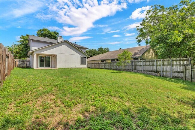Building Photo - 12312 Yarmont Way