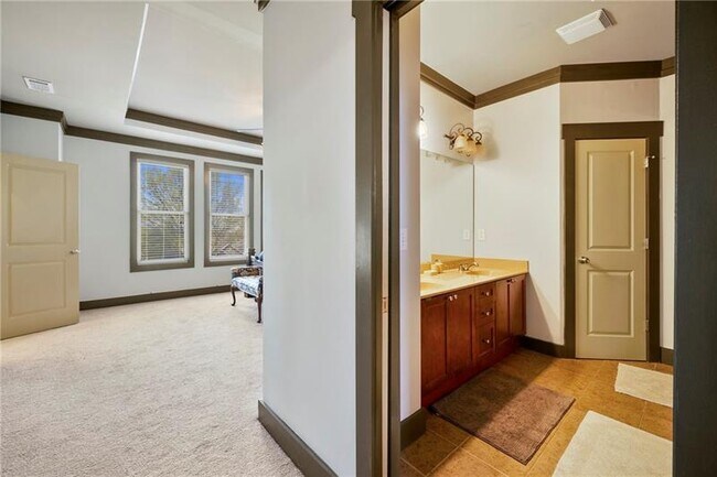 Building Photo - 790 Liberty Commons Dr NW