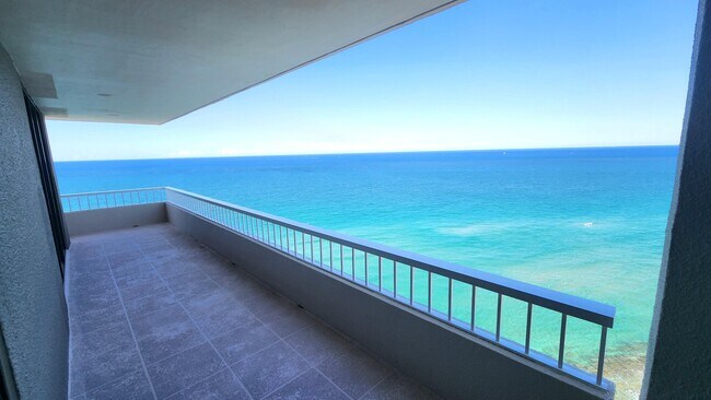 Building Photo - 5510 N Ocean Dr