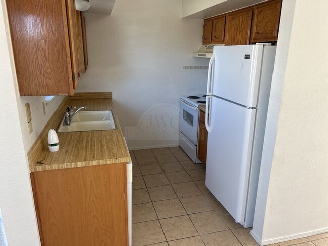 Building Photo - 1801 Lea Ann Dr