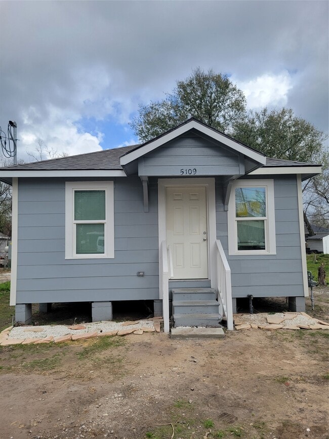 Building Photo - 5109 Earline St