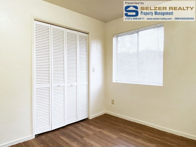 Building Photo - 6149 N State St