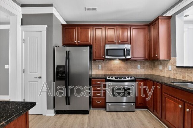 Building Photo - 330 Davidson Gateway Dr