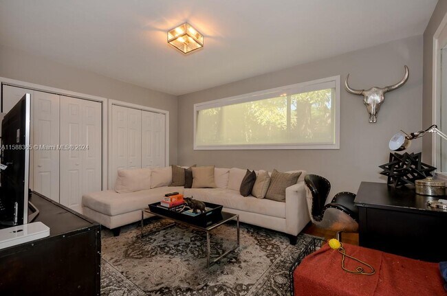 Building Photo - Altara Avenue, Coral Gables, FL 33146 - 3 ...