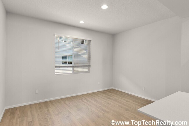 Building Photo - Beatiful New Construction Townhome In North Bethany, 3BR! Great Location, A+Schools!