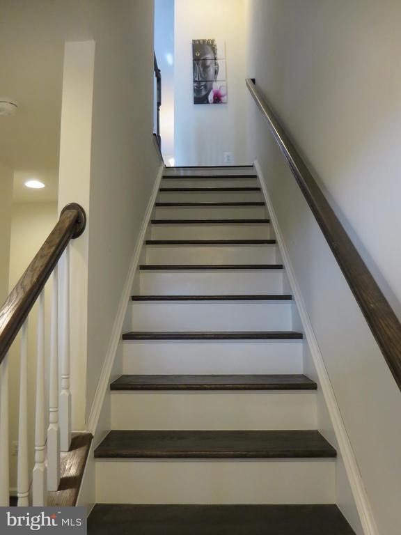 Building Photo - 1710 Featherstone Rd