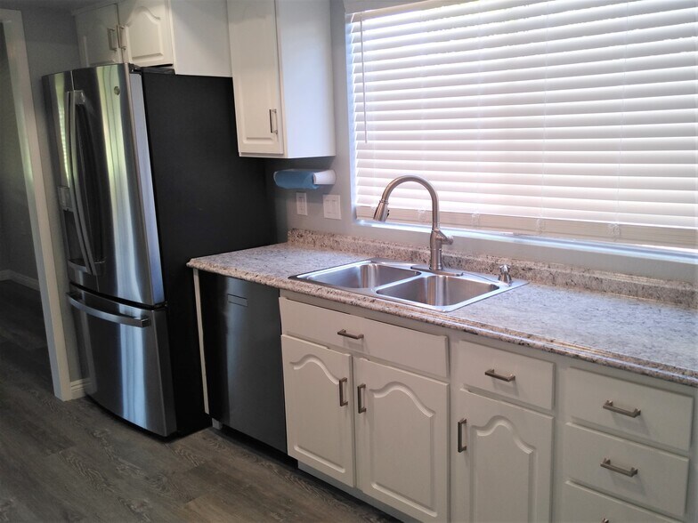 Building Photo - 1210 Leisure World