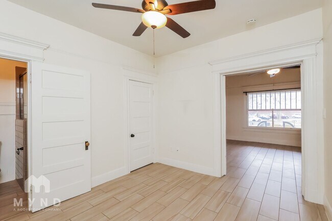 Building Photo - 825 14th St