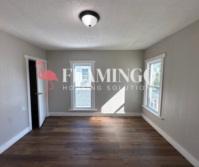 Building Photo - 139 Boltin St
