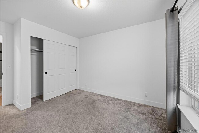 Building Photo - 20750 E Beekman Pl
