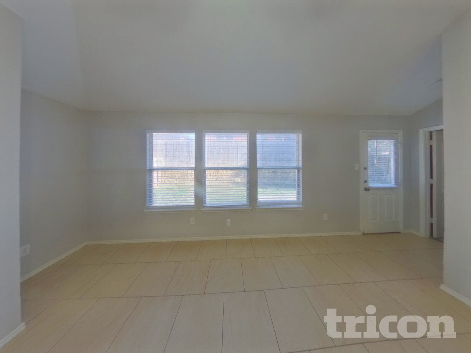 Building Photo - 5417 Elk Ridge Dr