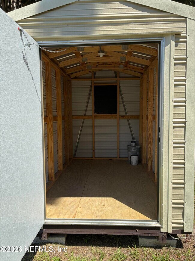 Building Photo - 645 Allen Ln