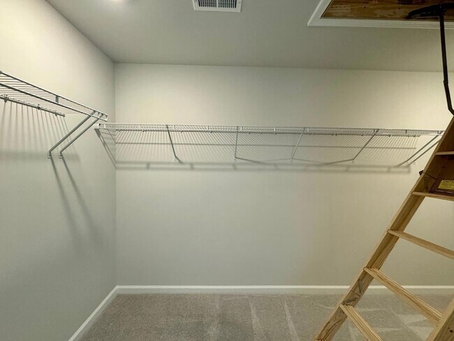Building Photo - 192 Garden Vine Trl