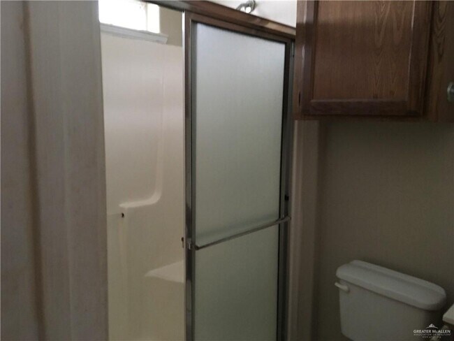 Building Photo - 9 Angus St