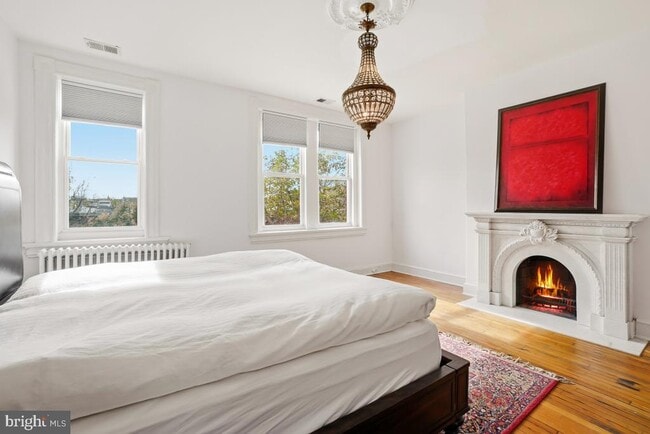 Building Photo - 1339 T St NW