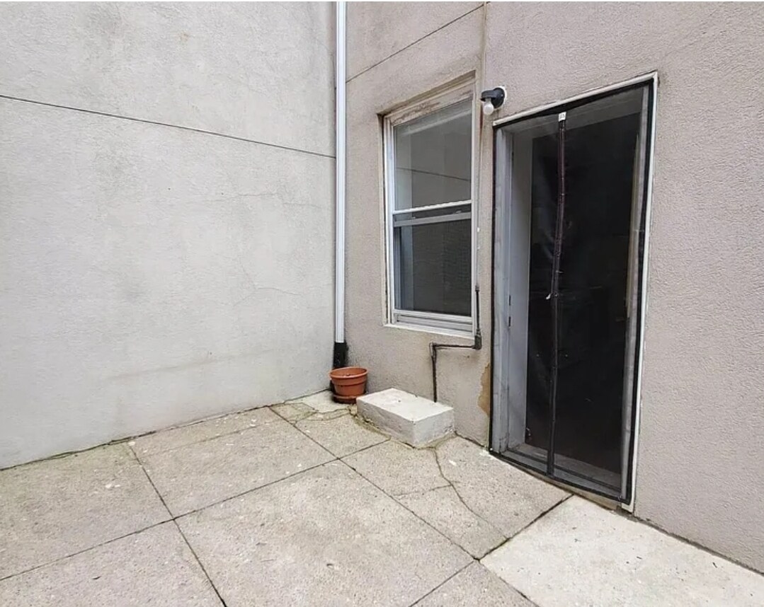 Building Photo - 1015 E Passyunk Ave