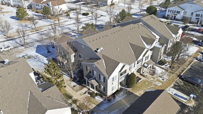 Building Photo - 417 Silverstone Dr