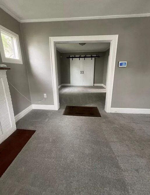 Building Photo - 288 S Walnut St