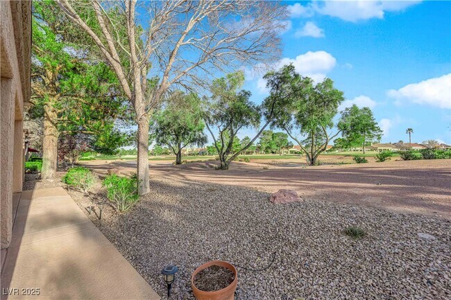 Building Photo - 9013 Litchfield Ave