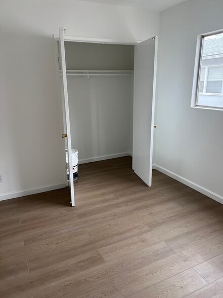 Building Photo - 3110 Livonia Ave