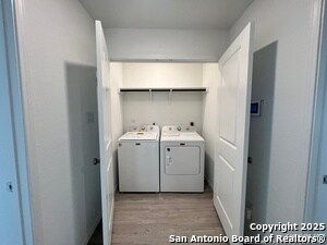 Building Photo - 13711 Barn Door