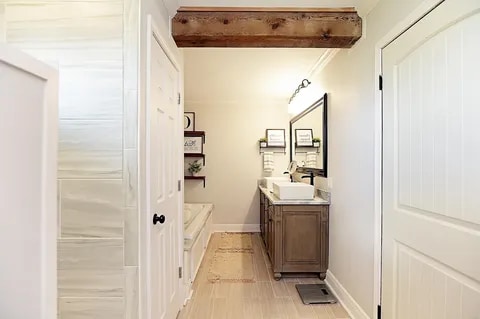 Building Photo - 152 Bayou Vista Dr