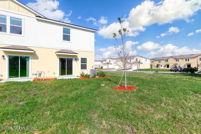 Building Photo - 21 Temple Dr