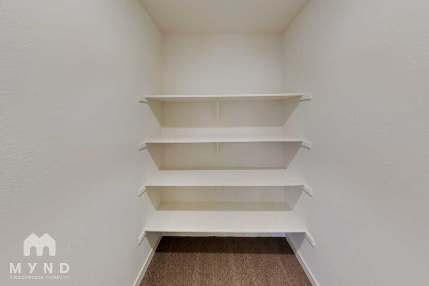 Building Photo - 3049 Pruett Dr