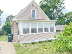 Building Photo - 6241 Decatur St