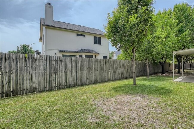 Building Photo - 102 Osage Ct