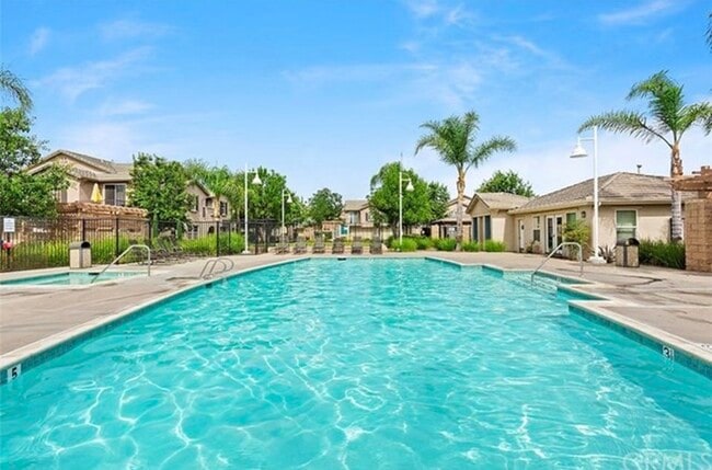 Building Photo - Grazia Way