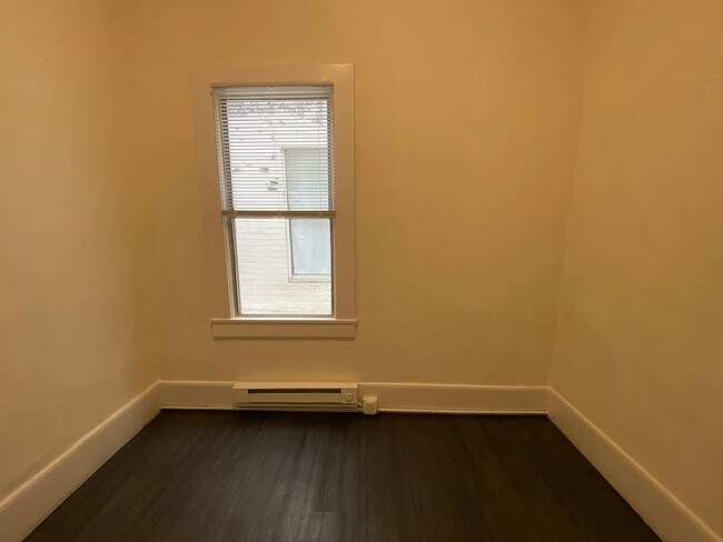 Building Photo - 706 Kearny St