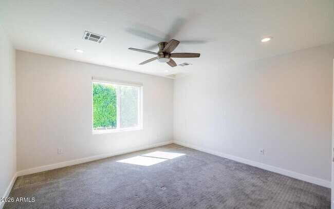 Building Photo - 6929 E Mariposa Dr