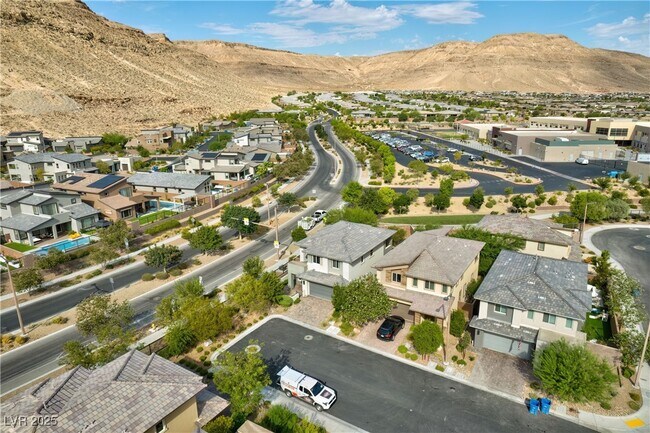 Building Photo - 7017 Pearl Hilltop Ct