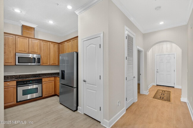 Building Photo - 13846 Atlantic Blvd