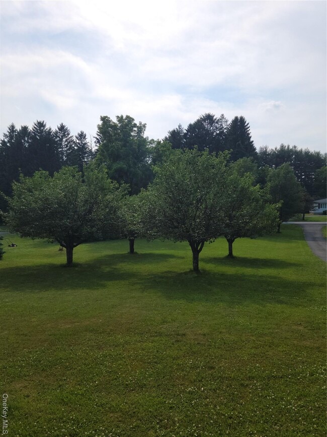 Building Photo - 1406 NY-82