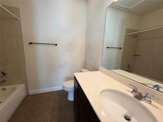 Building Photo - 3240 E Whitestone Blvd