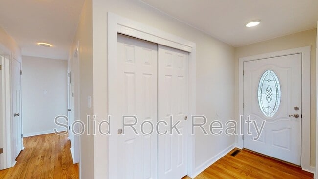 Building Photo - 1810 Yuma St