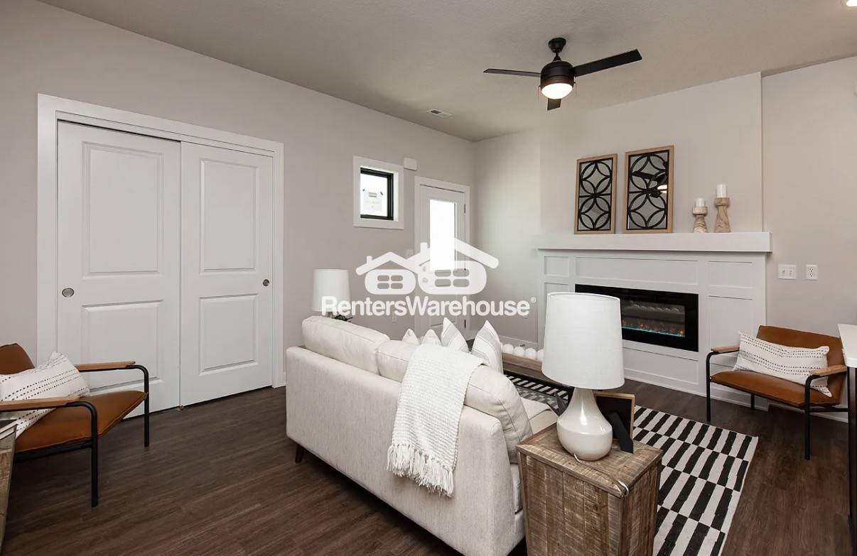 Building Photo - 3639 NE Kara Ln