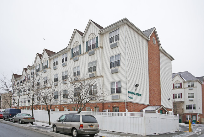 Building Photo - 1426 Loring Ave