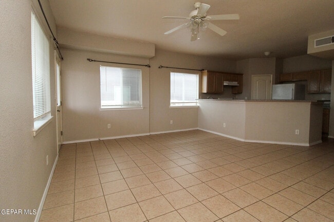 Building Photo - 5913 Cielo Del Rey Pl