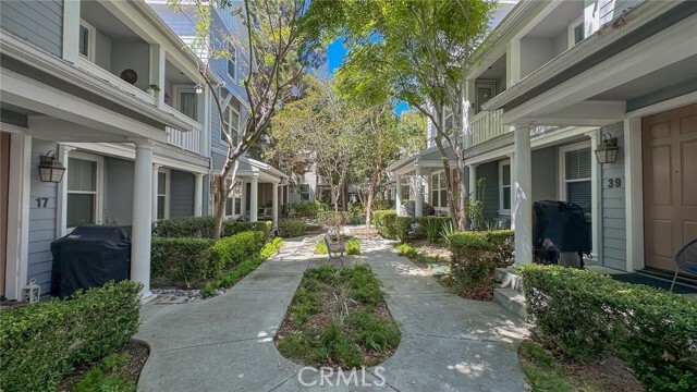 Building Photo - 37 Hinterland Way