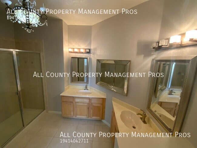 Building Photo - 3429 Parkridge Cir